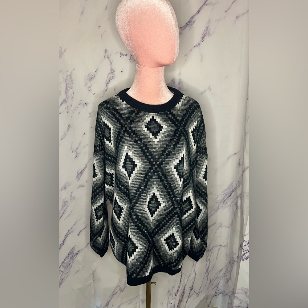 Gladys Bagley Geometric Black and White Sweater
